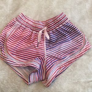 Lulu running short size 4